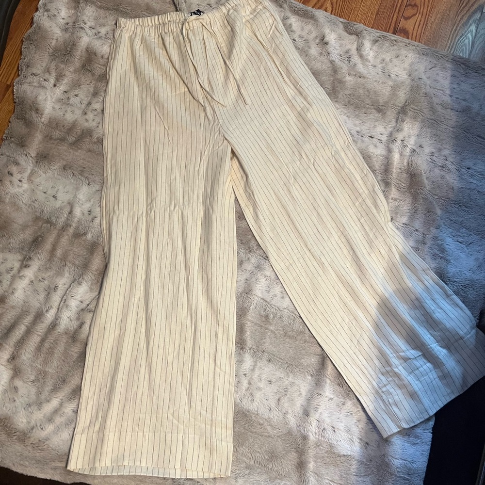 WeWoreWhat Cream Striped Sleep Pants - Picture 9 of 10